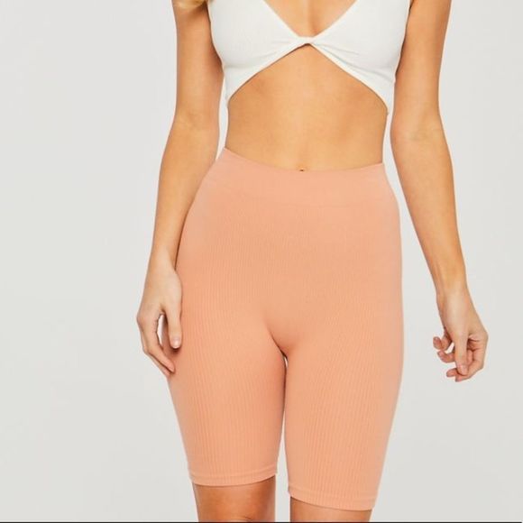 COPY - Seamless Active Short - Picture 1 of 4